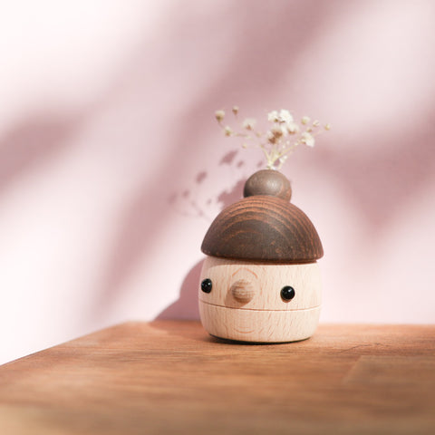 Donguri Mama Bud Vase – Wooden Flower Vase | Handmade in Japan